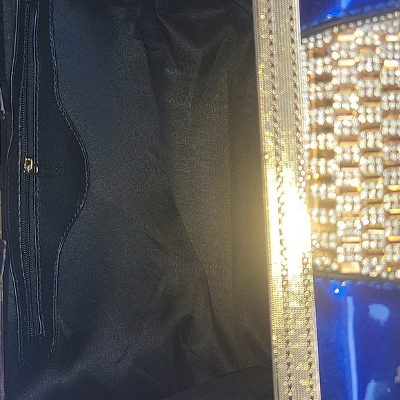 Blue bejeweled hand/strap purse - Picture 6 of 8